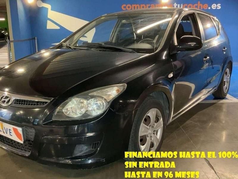 Negro Usado 2010 Hyundai i30 Classic Utilitario | 7499 € (Precio justo) - Imagen 1/4