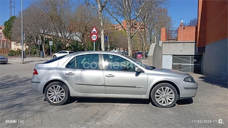 Usado Renault Laguna III Privilege 150 CV (110 kW) 2008 Gris / plata Berlina