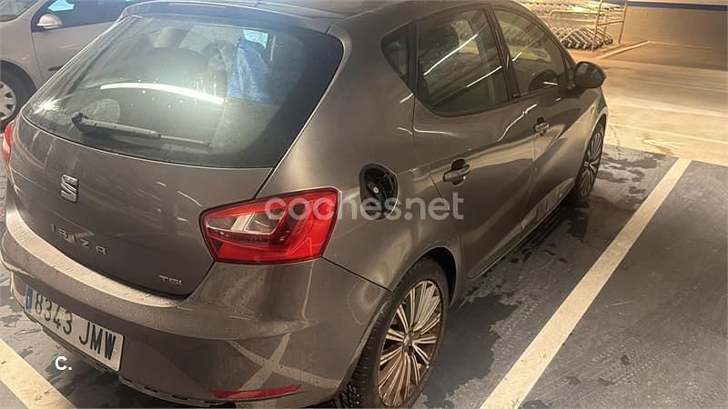 Usado Seat Ibiza CONNECT 90 CV (66 kW) 2016 Gris / plata Berlina