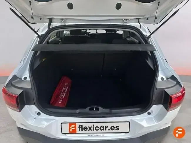Usado Citroën C4 Cactus Feel 110 CV (80 kW) 2018 Blanco Utilitario
