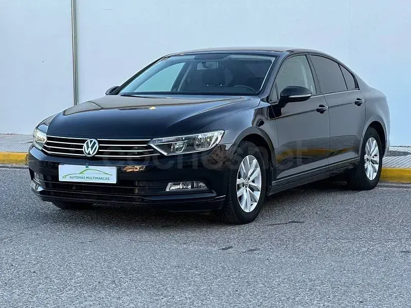 Usado VW Passat 150 CV (110 kW) 2019 Negro Berlina