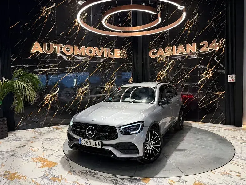 Usado Mercedes GLC300 245 CV (180 kW) 2021 Gris / plata SUV