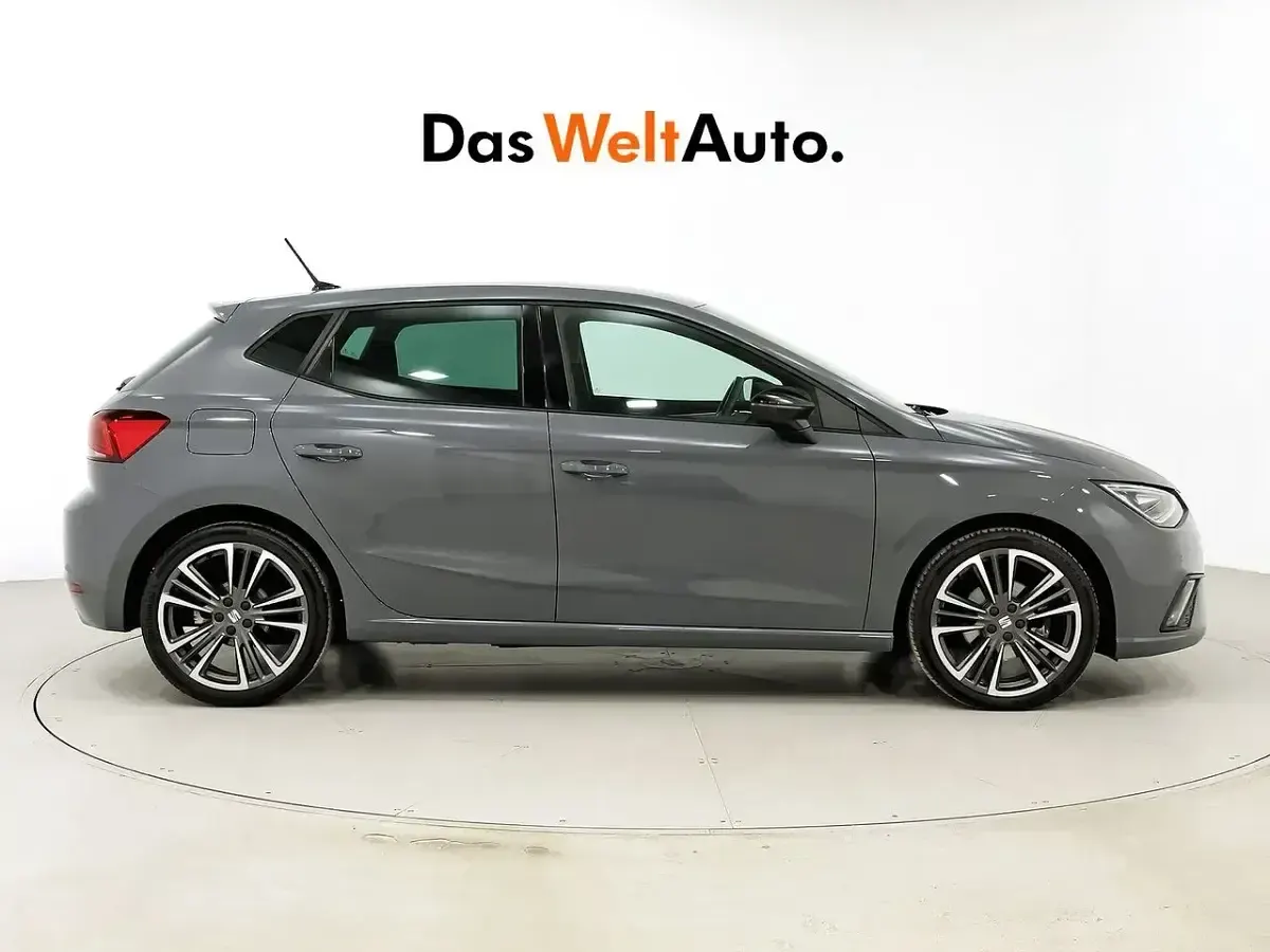 Usado Seat Ibiza FR 150 CV (110 kW) 2025 Gris Utilitario