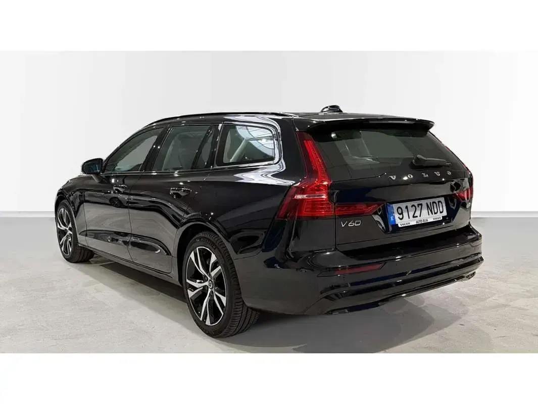 Nuevo Volvo V60 Plus 197 CV (144 kW) 2025 Negro Familiar