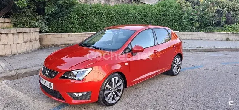 Usado Seat Ibiza FR 105 CV (77 kW) 2017 Rojo Berlina