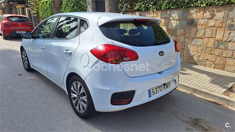 Usado Kia Ceed GT 136 CV (100 kW) 2018 Blanco Berlina