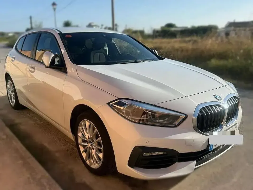 Usado BMW 118 Performance 150 CV (110 kW) 2020 Blanco Utilitario