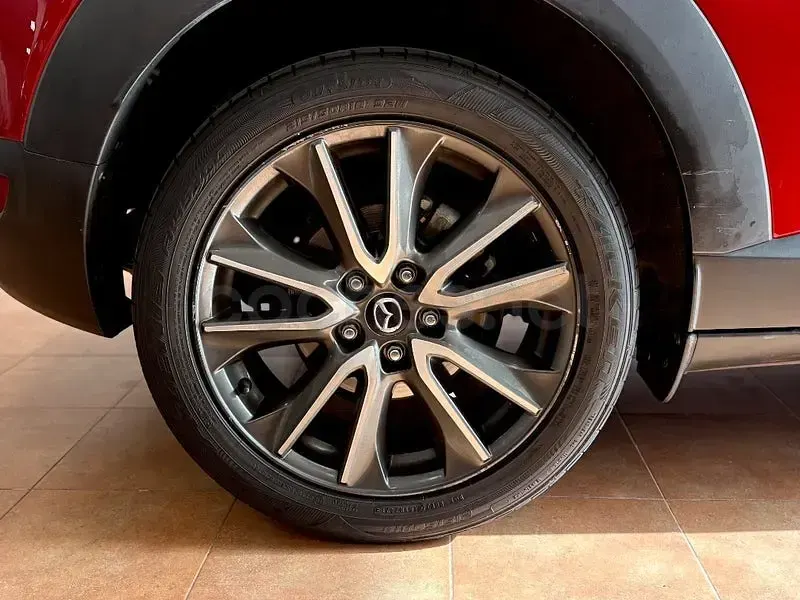 Usado Mazda CX-3 Luxury 120 CV (88 kW) 2016 Granate SUV