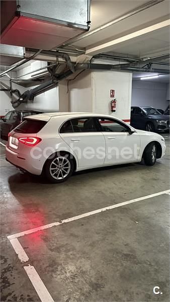 Usado Mercedes A180 109 CV (80 kW) 2019 Blanco Berlina