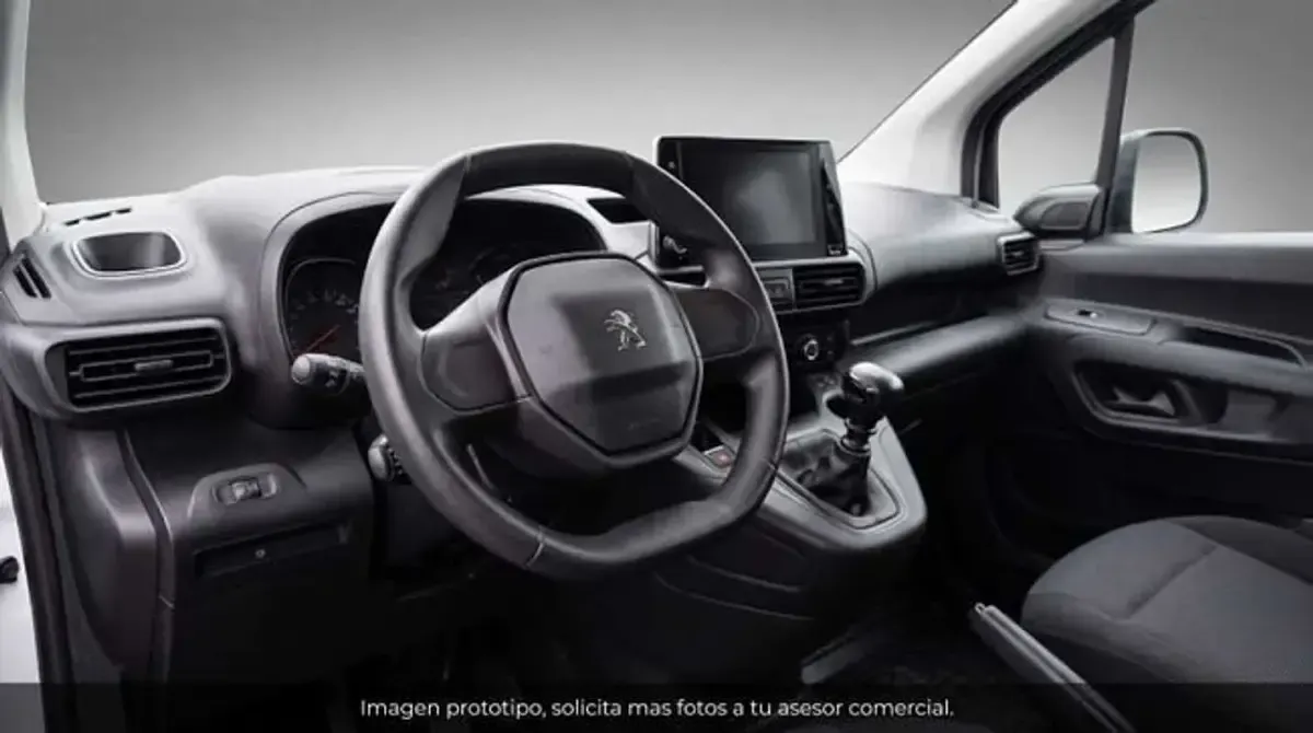 Usado Peugeot Partner 102 CV (75 kW) 2024 Blanco Monovolumen