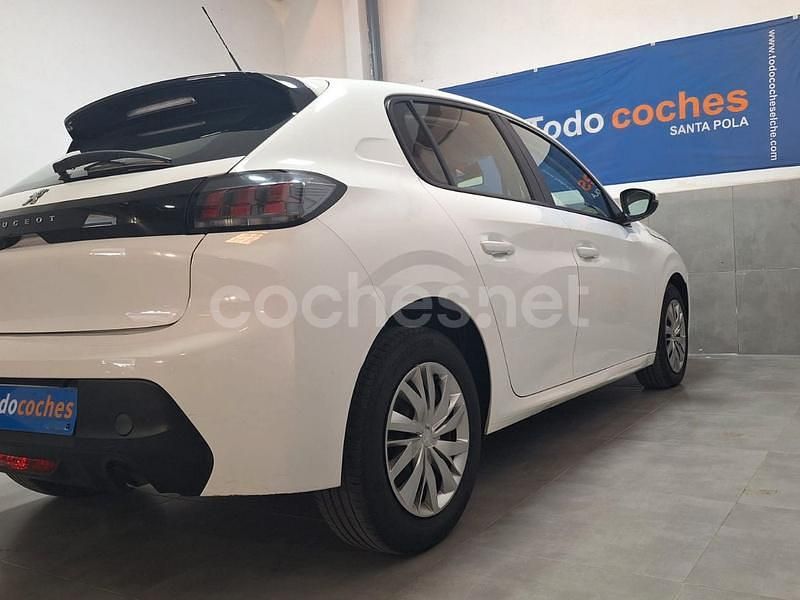 Usado Peugeot 208 Active 100 CV (73 kW) 2021 Blanco Utilitario