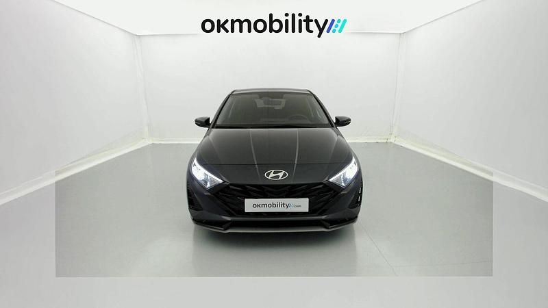 Usado Hyundai i20 100 CV (73 kW) 2024 Aurora gray Utilitario
