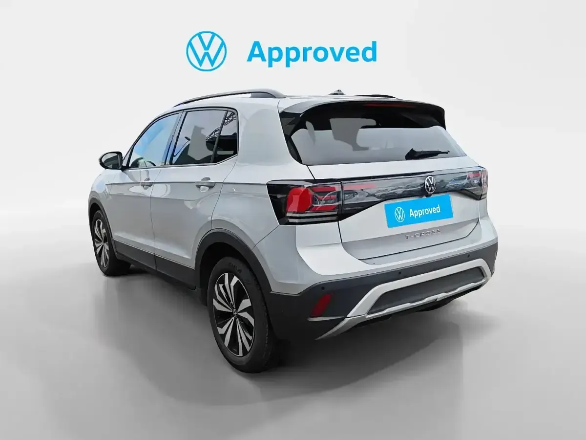Usado VW T-Cross Life 95 CV (69 kW) 2024 Gris SUV