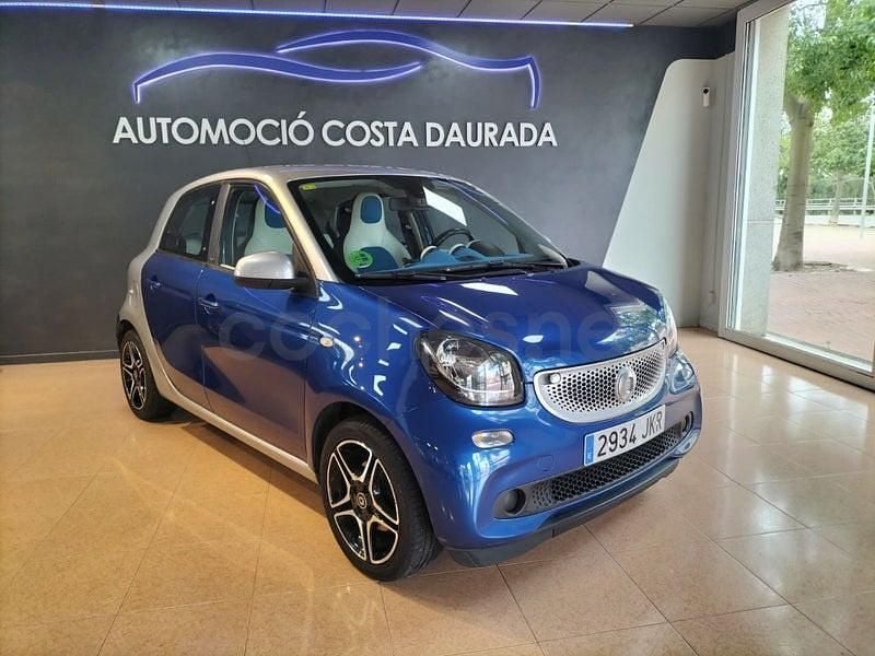 Usado Smart ForFour Proxy 71 CV (52 kW) 2015 Azul Utilitario