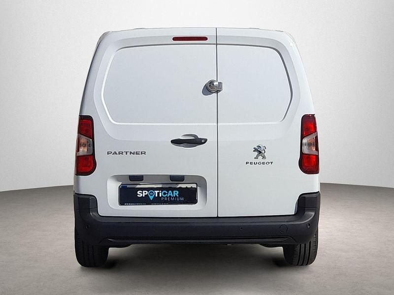 Usado Peugeot Partner Premium 110 CV (80 kW) 2021 Blanco Monovolumen