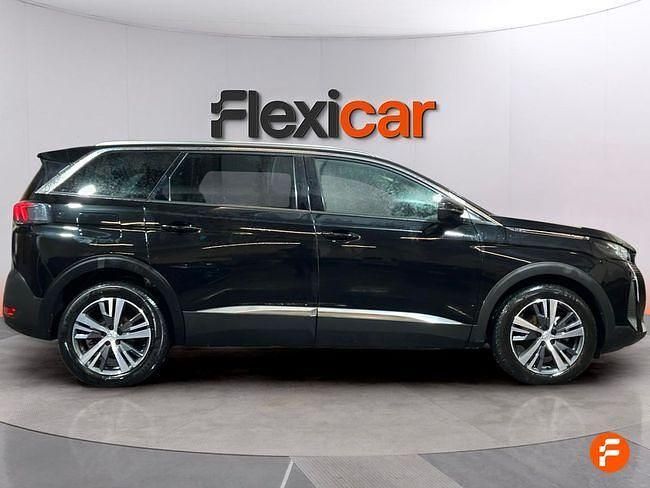 Usado Peugeot 5008 Allure 136 CV (100 kW) 2024 Negro SUV