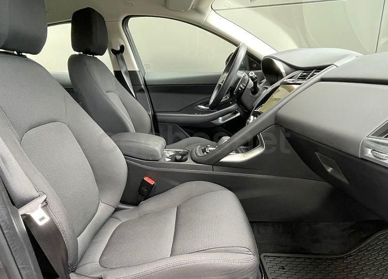 Usado Jaguar E-Pace 160 CV (117 kW) 2021 Gris / plata SUV