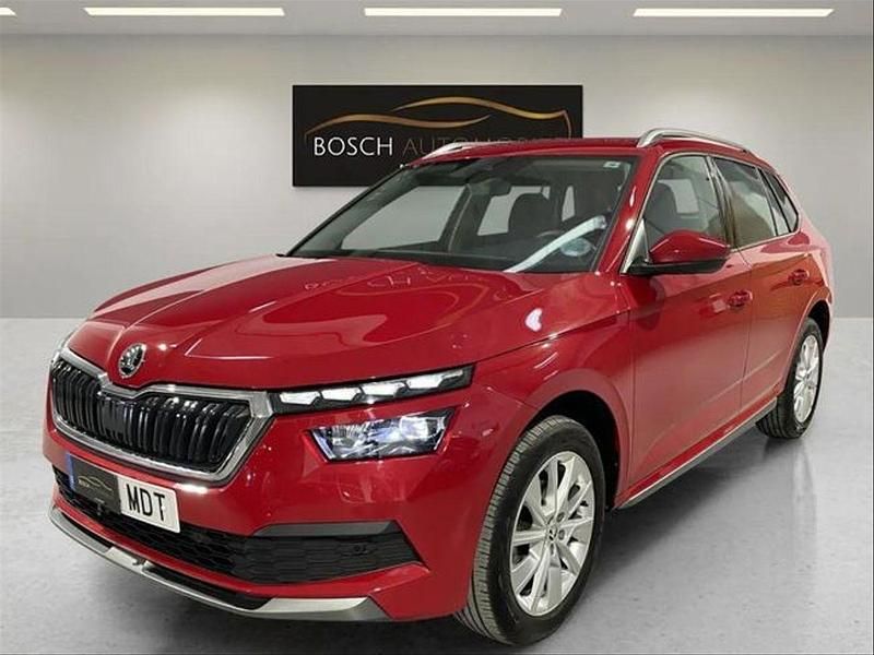 Rojo Usado 2023 Skoda Kamiq Selection SUV | 21.490 € (Precio justo) - Imagen 1/4
