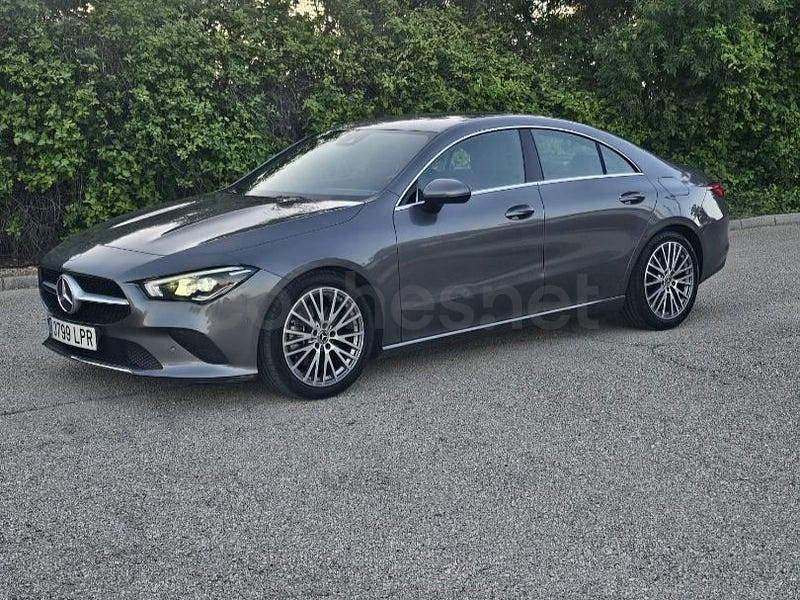 Usado Mercedes CLA200 150 CV (110 kW) 2021 Gris / plata Berlina