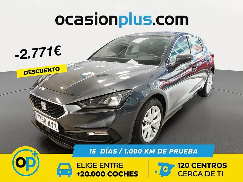 Usado Seat Leon Style 116 CV (85 kW) 2025 Gris Familiar