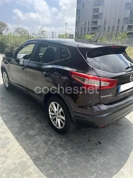 Usado Nissan Qashqai Tekna 115 CV (84 kW) 2015 Negro SUV