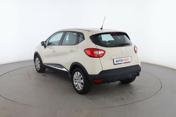 Usado Renault Captur Intens 120 CV (88 kW) 2013 Beige SUV