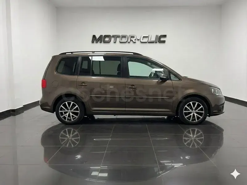 Usado VW Touran Advance 140 CV (102 kW) 2011 Beige Monovolumen