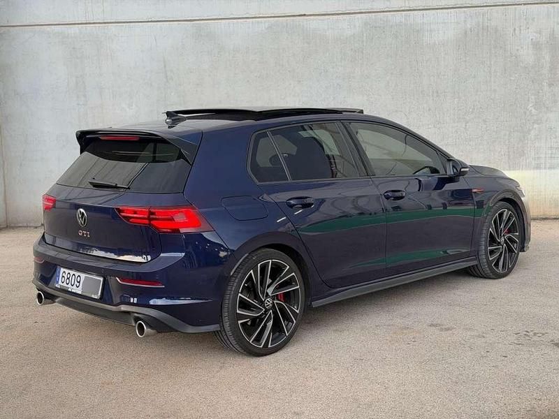 Usado VW Golf VIII GTI 245 CV (180 kW) 2021 Azul Utilitario