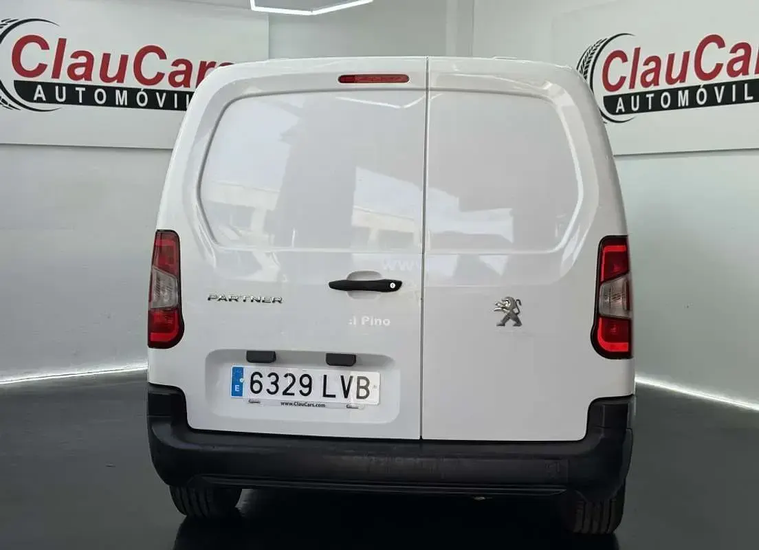 Usado Peugeot Partner S 102 CV (75 kW) 2022 Blanco Monovolumen