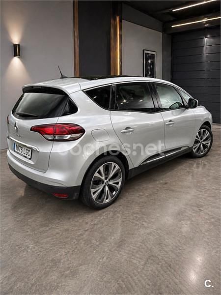 Usado Renault Scénic IV LIMITED 150 CV (110 kW) 2020 Gris / plata Monovolumen