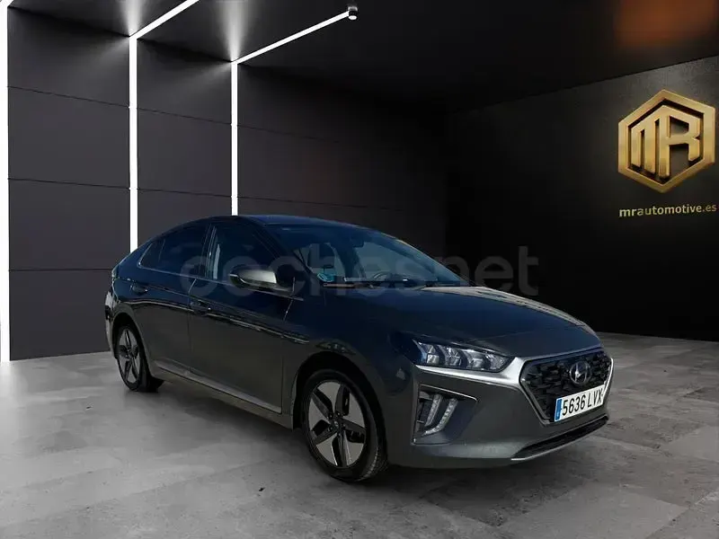 Usado Hyundai Ioniq 141 CV (103 kW) 2022 Gris / plata Utilitario