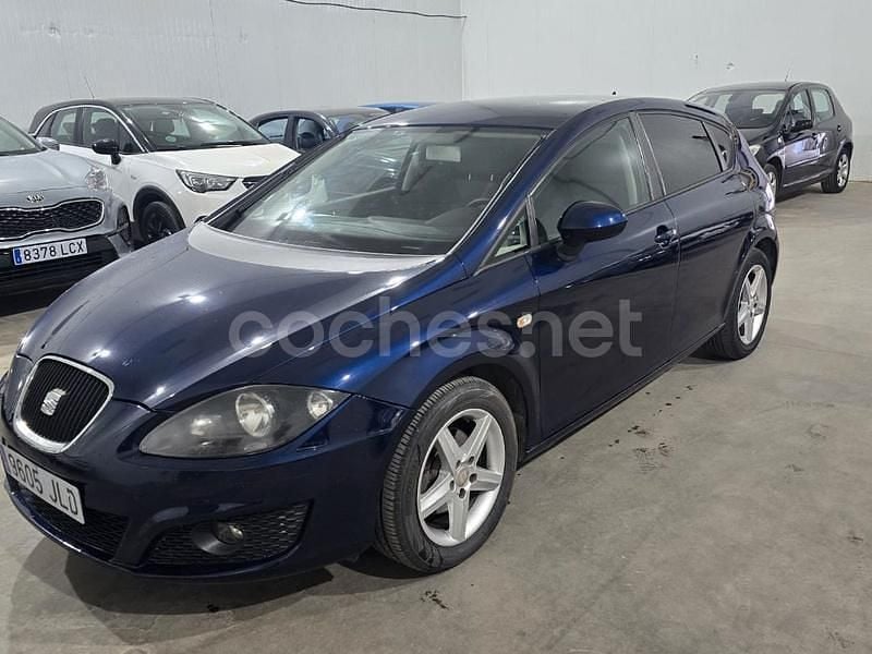 Azul Usado 2011 Seat Leon Reference Berlina | 3999 € (Buen precio) - Imagen 1/4