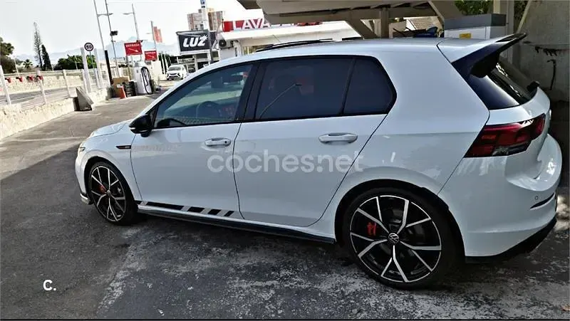Usado VW Golf VIII GTI Clubsport 301 CV (221 kW) 2023 Blanco Berlina