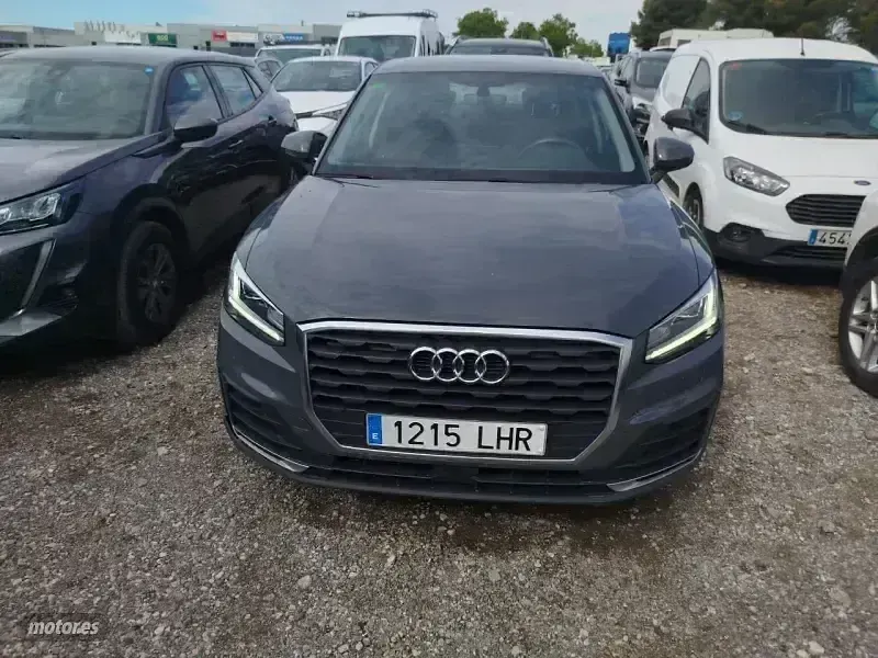 Usado Audi Q2 Advanced 116 CV (85 kW) 2020 Gris SUV