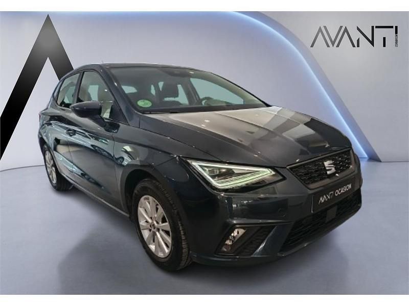 Usado Seat Ibiza Style 110 CV (80 kW) 2023 Gris Utilitario