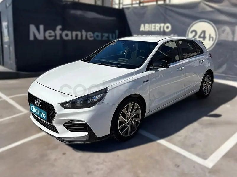 Usado Hyundai i30 N Line 120 CV (88 kW) 2019 Blanco Berlina