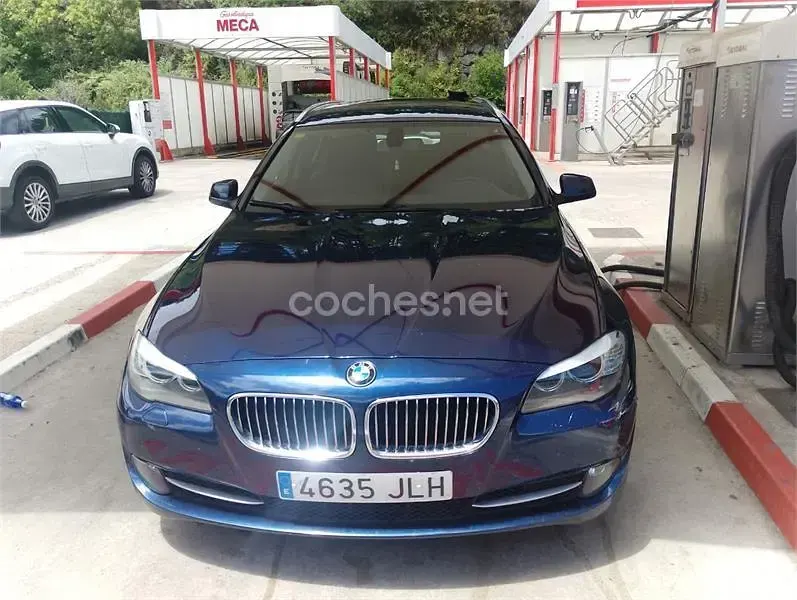 Usado BMW 520 177 CV (130 kW) 2010 Azul Familiar