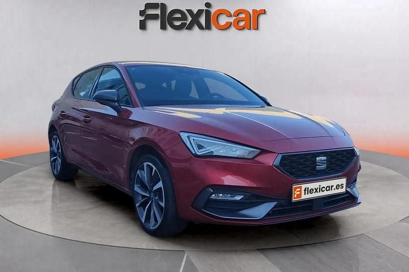Rojo Usado 2020 Seat Leon FR Berlina | 17.990 € (Precio justo) - Imagen 1/4