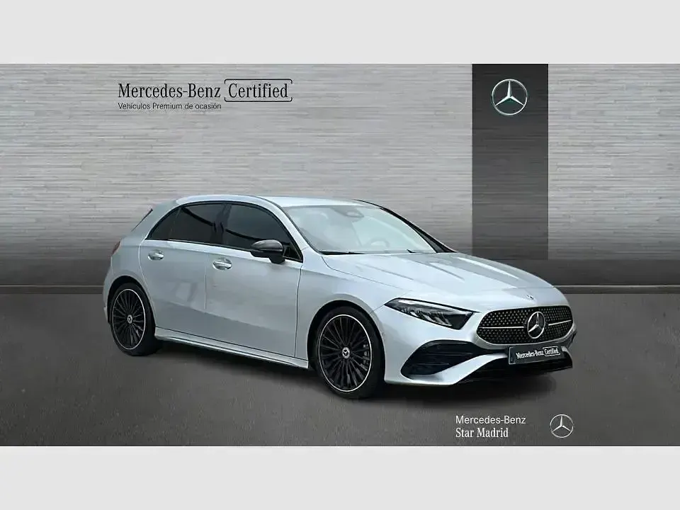 Usado Mercedes A200 150 CV (110 kW) 2025 Plata hightech Berlina