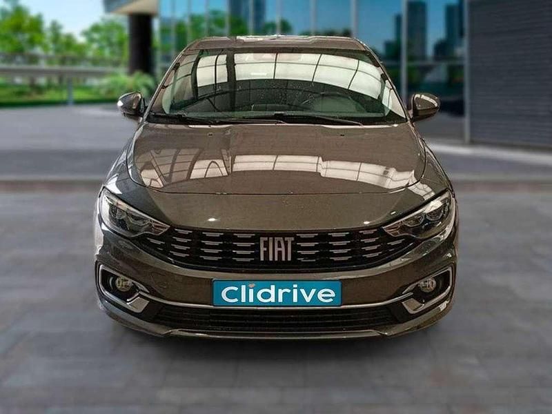 Usado Fiat Tipo Life 131 CV (96 kW) 2021 Gris Berlina