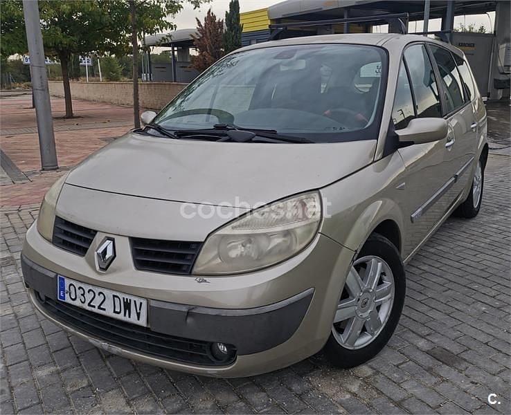 Beige Usado 2006 Renault Scénic II Exception Monovolumen | 2800 € (Buen precio) - Imagen 1/4