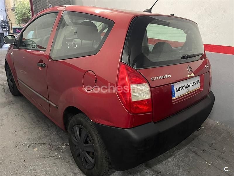 Usado Citroën C2 61 CV (44 kW) 2007 Granate Utilitario