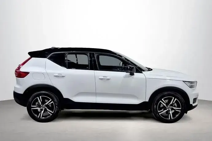 Usado Volvo XC40 R-Design 163 CV (119 kW) 2021 Blanco SUV