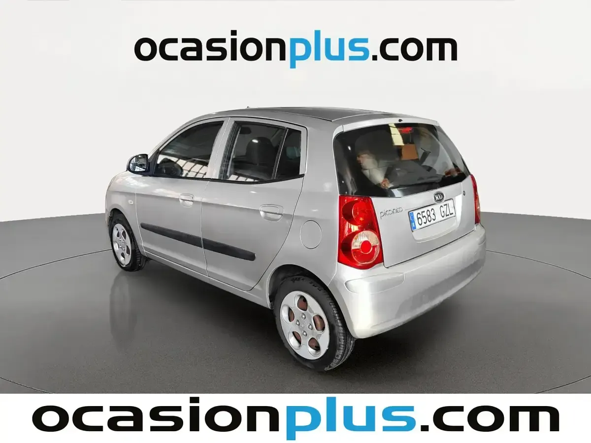 Usado Kia Picanto 62 CV (45 kW) 2010 Gris Utilitario