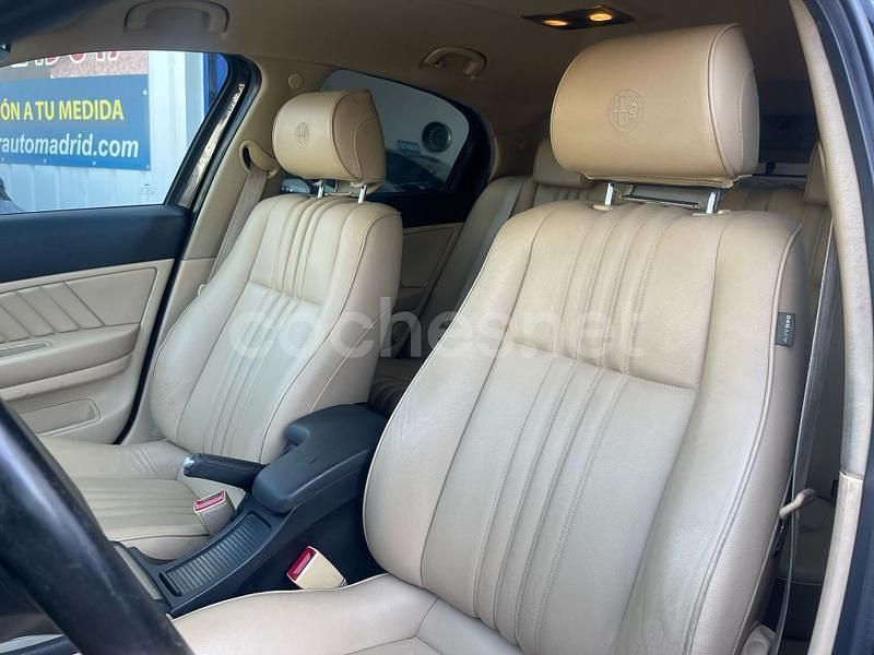 Negro Usado 2006 Alfa Romeo 159 Distinctive Berlina | 4499 € (Buen precio) - Imagen 1/4