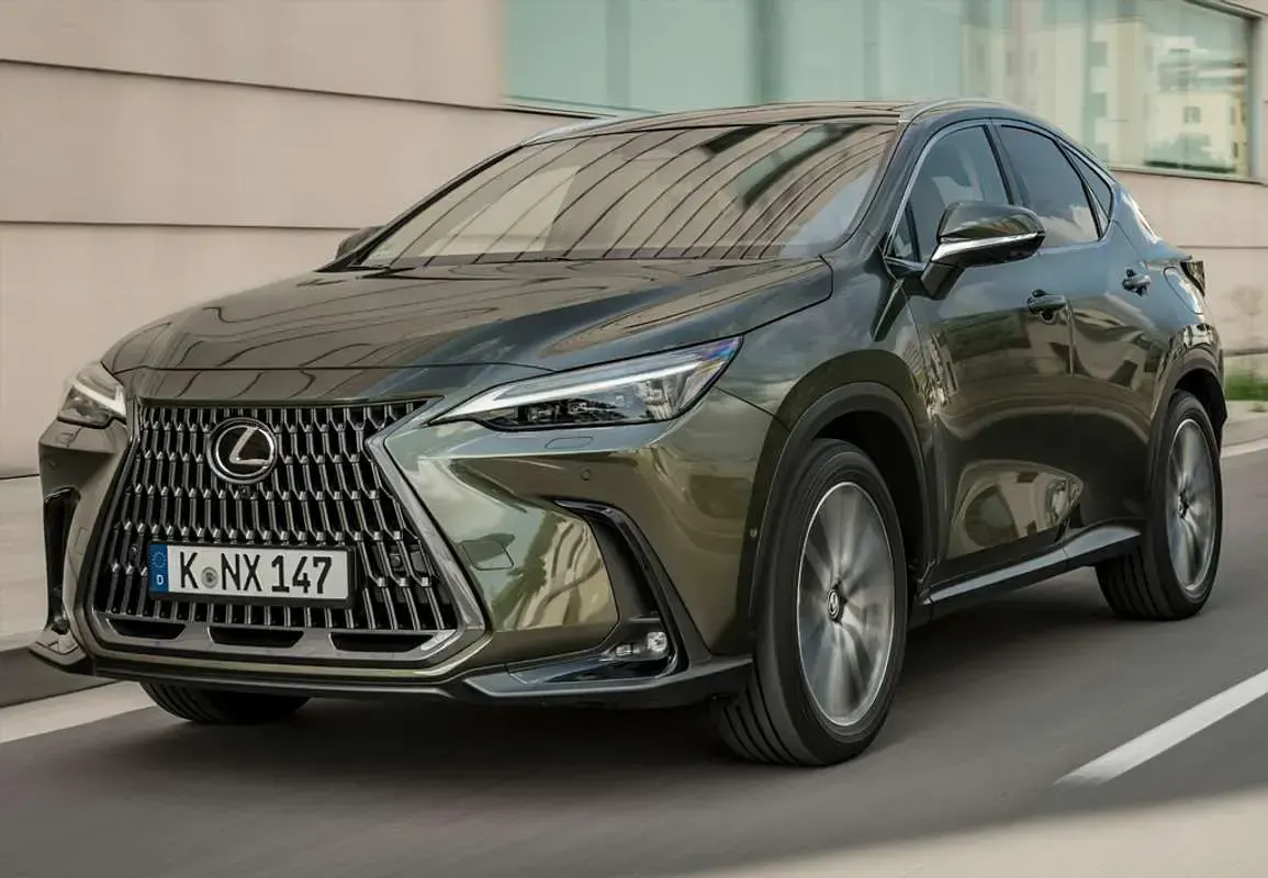 Usado Lexus NX300h 197 CV (144 kW) 2021 Gris SUV