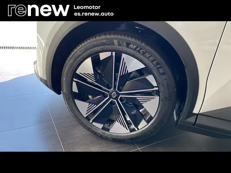 Usado Renault Scenic E-Tech Techno 125 kW (170 CV) 2025 Blanco SUV