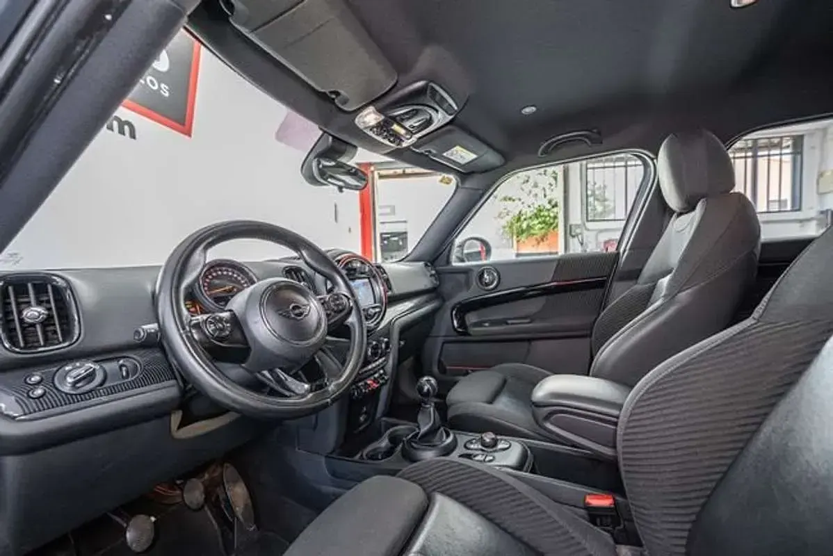 Usado Mini Cooper D Countryman 150 CV (110 kW) 2018 Gris SUV