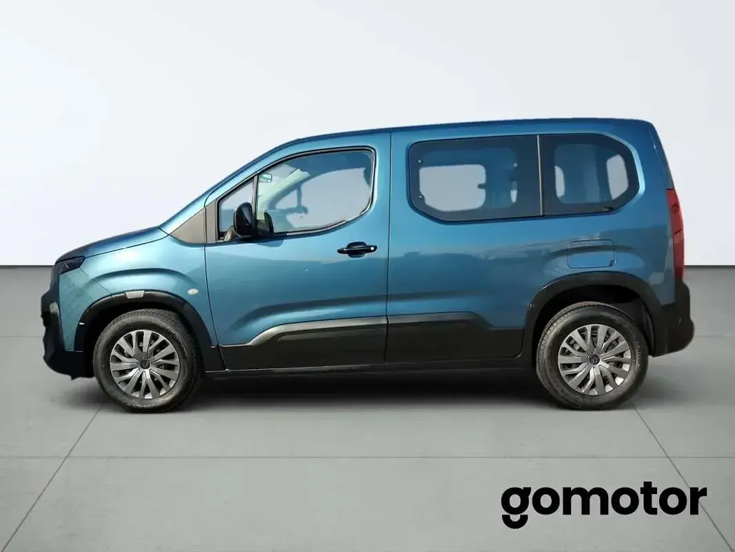 Usado Peugeot Rifter Allure 101 CV (74 kW) 2025 Azul Monovolumen