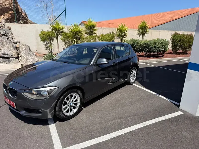 Usado BMW 118 143 CV (105 kW) 2015 Gris / plata Utilitario